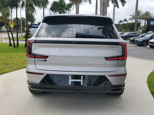 2025 Volvo EX90 Twin Motor Ultra