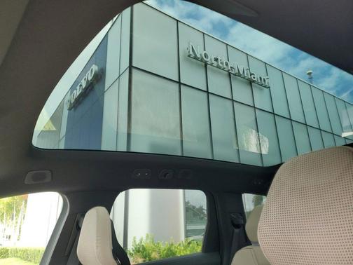 2025 Volvo EX90 Twin Motor Ultra