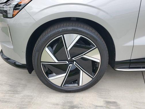 2025 Volvo EX90 Twin Motor Ultra