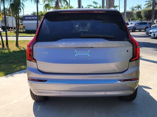 2026 Volvo XC90 B5 Core