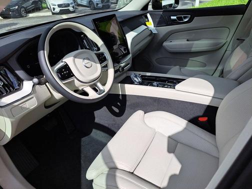 2026 Volvo XC60 ULTRA