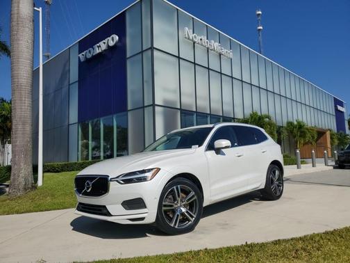 2018 Volvo XC60 T6 Momentum