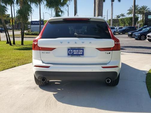 2018 Volvo XC60 T6 Momentum