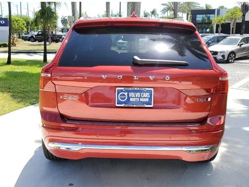 2023 Volvo XC60 B5 Plus Bright Theme