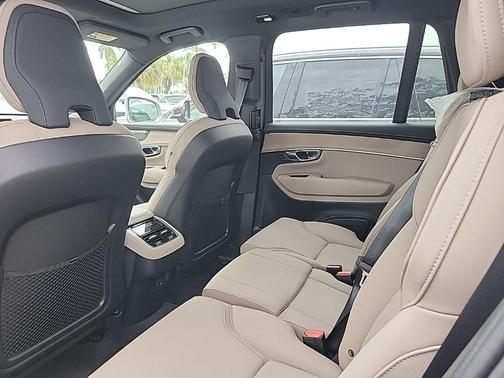 Silver 2026 Volvo XC90 B6 Plus 7-Seater
