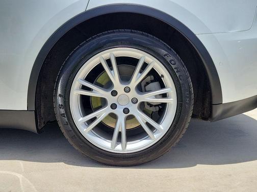 Pearl White Multi 2021 Tesla Model Y Standard Range