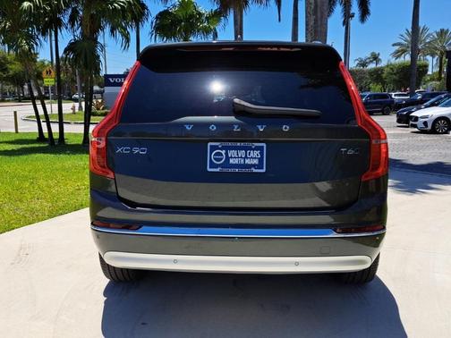 2022 Volvo XC90 T6 Inscription 6 Passenger
