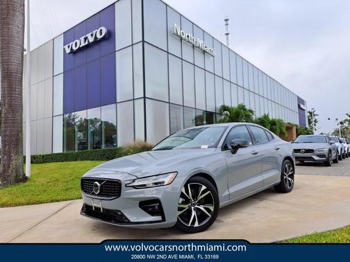 2025 Volvo S60 B5 Core