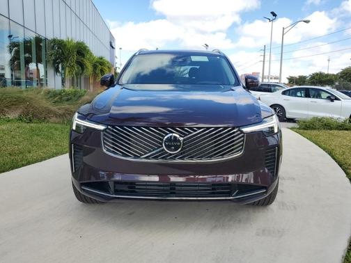 2025 Volvo XC90 Plug-In Hybrid T8 Ultra 7-Seater