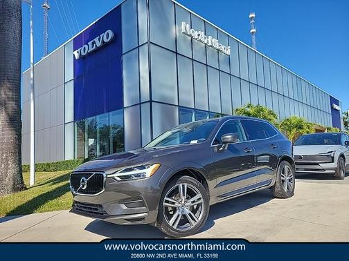 2020 Volvo XC60 T5 Momentum