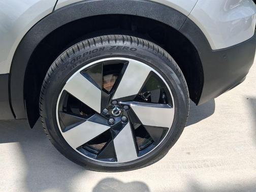 Silver 2023 Volvo XC40 Recharge Pure Electric Twin Ultimate