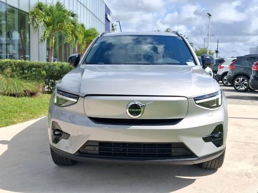 Silver 2023 Volvo XC40 Recharge Pure Electric Twin Ultimate