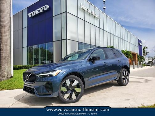2025 Volvo XC60 Plug-In Hybrid T8 Plus
