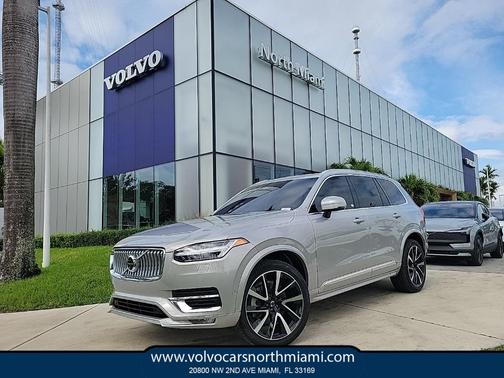 2024 Volvo XC90 B6 Ultimate Bright Theme 7-Seater