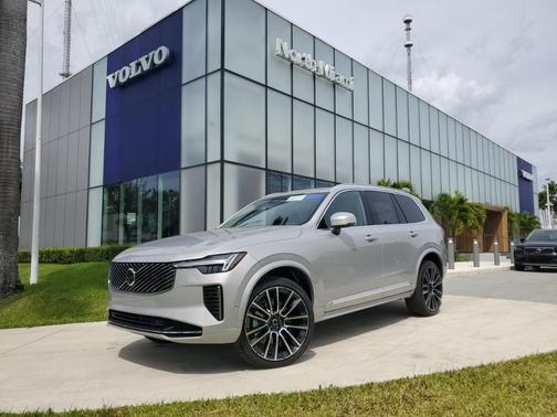 2025 Volvo XC90 B6 Plus 6-Seater