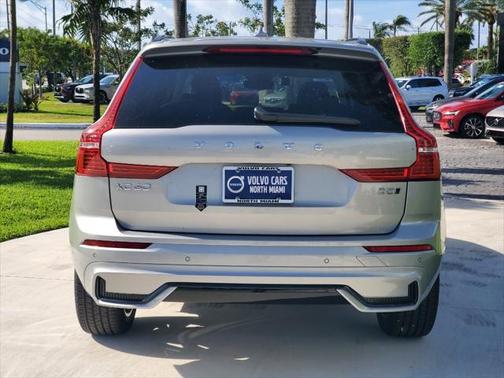2025 Volvo XC60 B5 Plus
