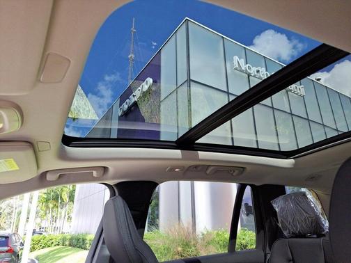 2026 Volvo XC90 B5 Plus 7-Seater