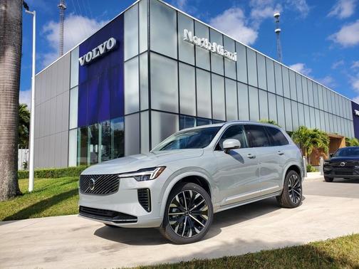 2025 Volvo XC90 B6 Core