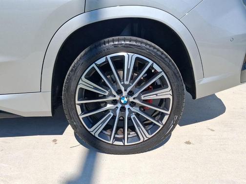Silver Metallic 2025 BMW X1 xDrive28i