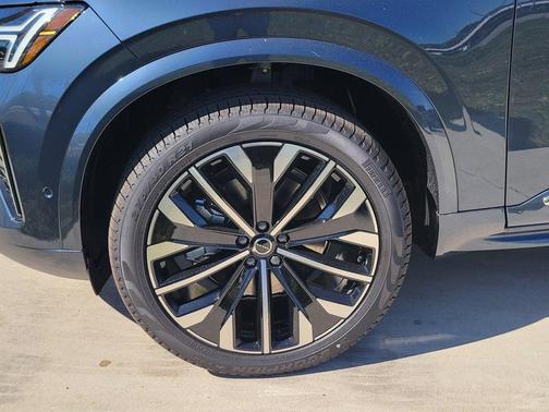 2026 Volvo XC90 B6 Ultra 7-Seater