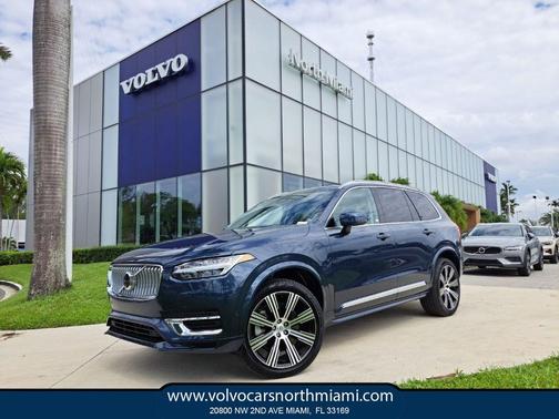 2025 Volvo XC90 Plug-In Hybrid T8 Plus 7-Seater
