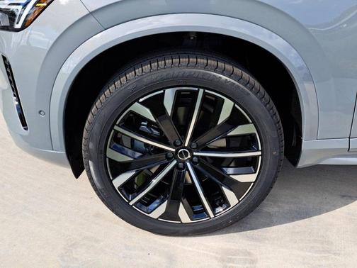 2026 Volvo XC90 B6 Ultra Dark Theme 7-Seater