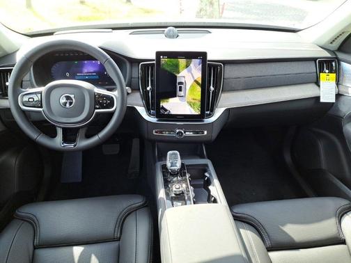 2026 Volvo XC90 B6 Ultra Dark Theme 7-Seater