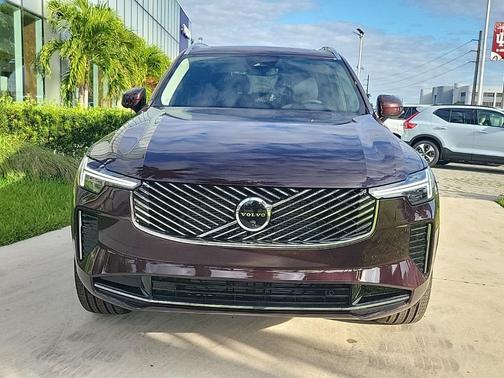 2026 Volvo XC90 B6 Plus 7-Seater