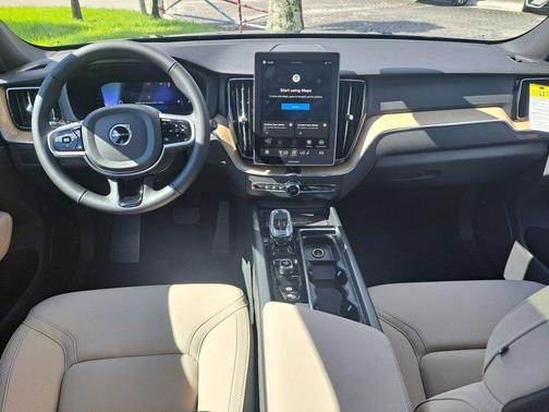 2026 Volvo XC60 B5 Core