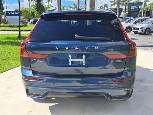 2026 Volvo XC60 B5 Core