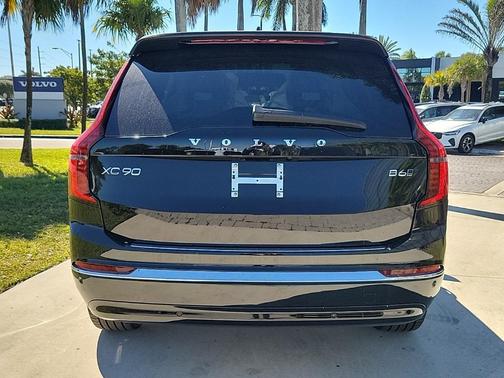 2026 Volvo XC90 B6 Ultra 7-Seater