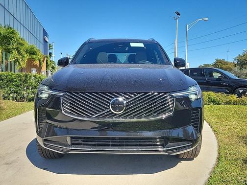 2026 Volvo XC90 B6 Ultra 7-Seater