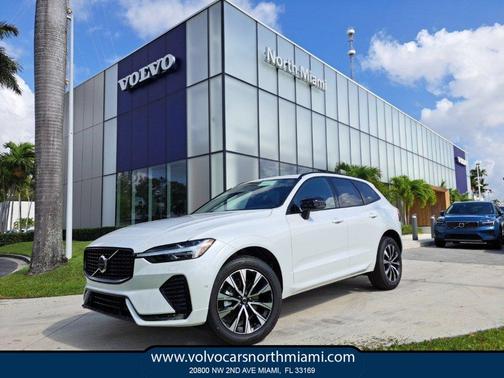 2025 Volvo XC60 B5 Plus