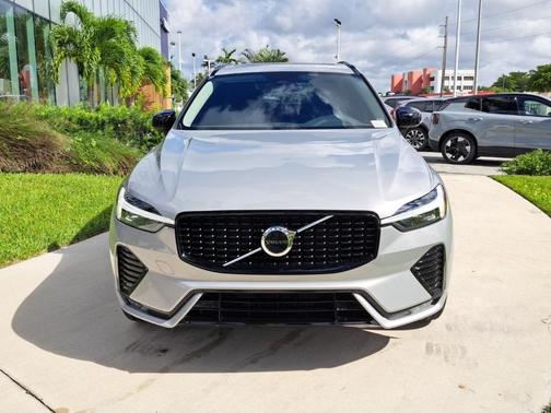 2024 Volvo XC60 B5 Core