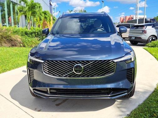 2026 Volvo XC90 B6 Plus 7-Seater