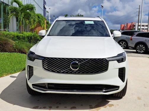 2026 Volvo XC90 B6 Plus 7-Seater