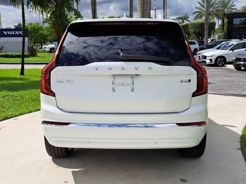 2026 Volvo XC90 B6 Plus 7-Seater