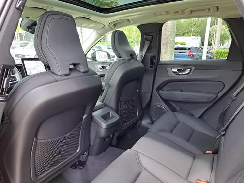 2026 Volvo XC60 B5 Core