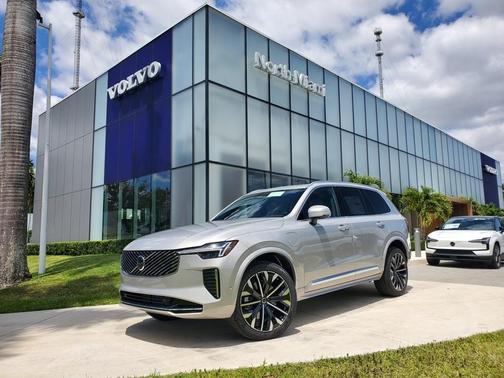 2025 Volvo XC90 Plug-In Hybrid T8 Plus 7-Seater