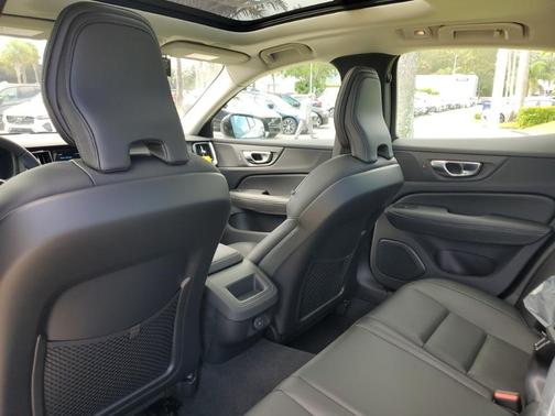 2025 Volvo S60 B5 Core