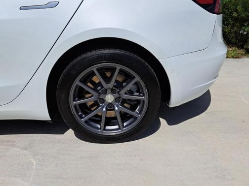 2020 Tesla Model 3 Standard