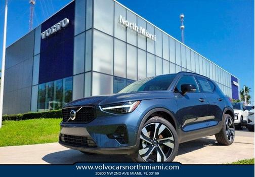 Denim Blue 2026 Volvo XC40 B5 Ultra