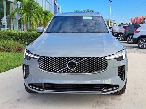 2026 Volvo XC90 B6 Ultra 7-Seater