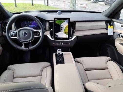 2026 Volvo XC90 B6 Ultra 7-Seater