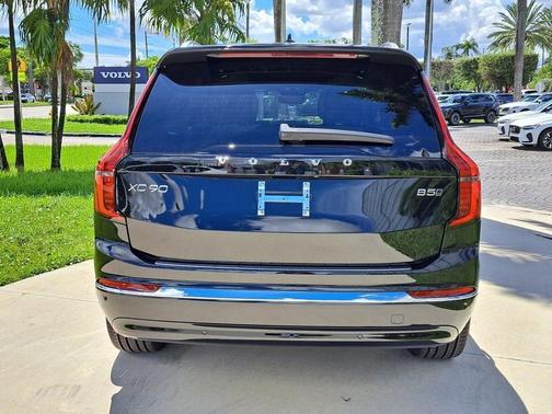 2026 Volvo XC90 B5 Core