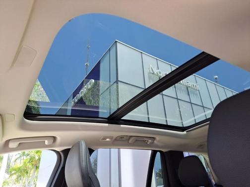 2024 Volvo XC90 B5 Plus Bright Theme