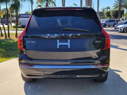 2026 Volvo XC90 B6 Ultra 7-Seater