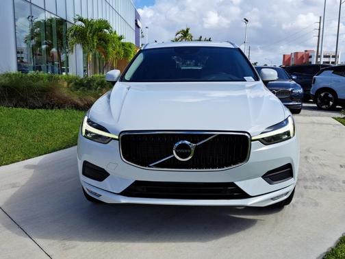 2021 Volvo XC60 T5 Momentum