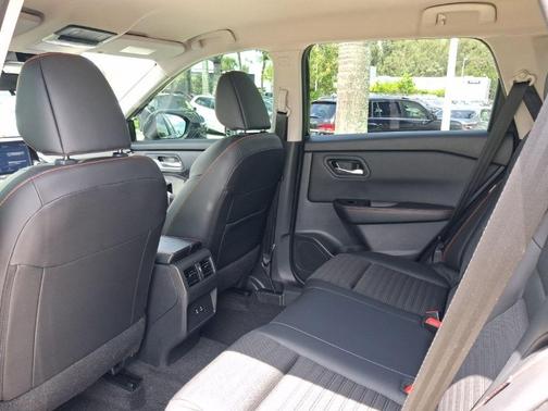 Black 2025 Nissan Rogue Rock Creek