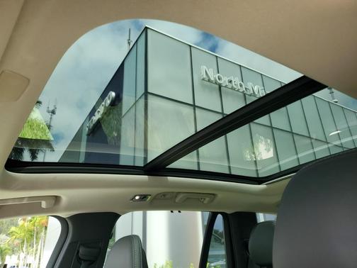 2020 Volvo XC90 T6 Inscription 7 Passenger